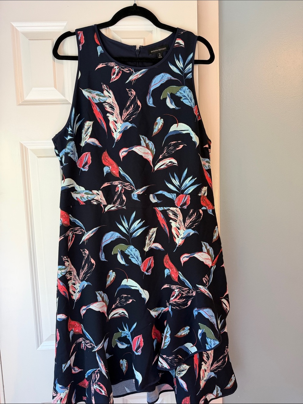 NWT- Banana Republic Navy Midi Dress with Multicolor Leaf Print -Size 16 Tall